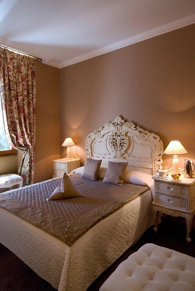 Hotel Chateau De La Tour Cannes Pokoj fotografie