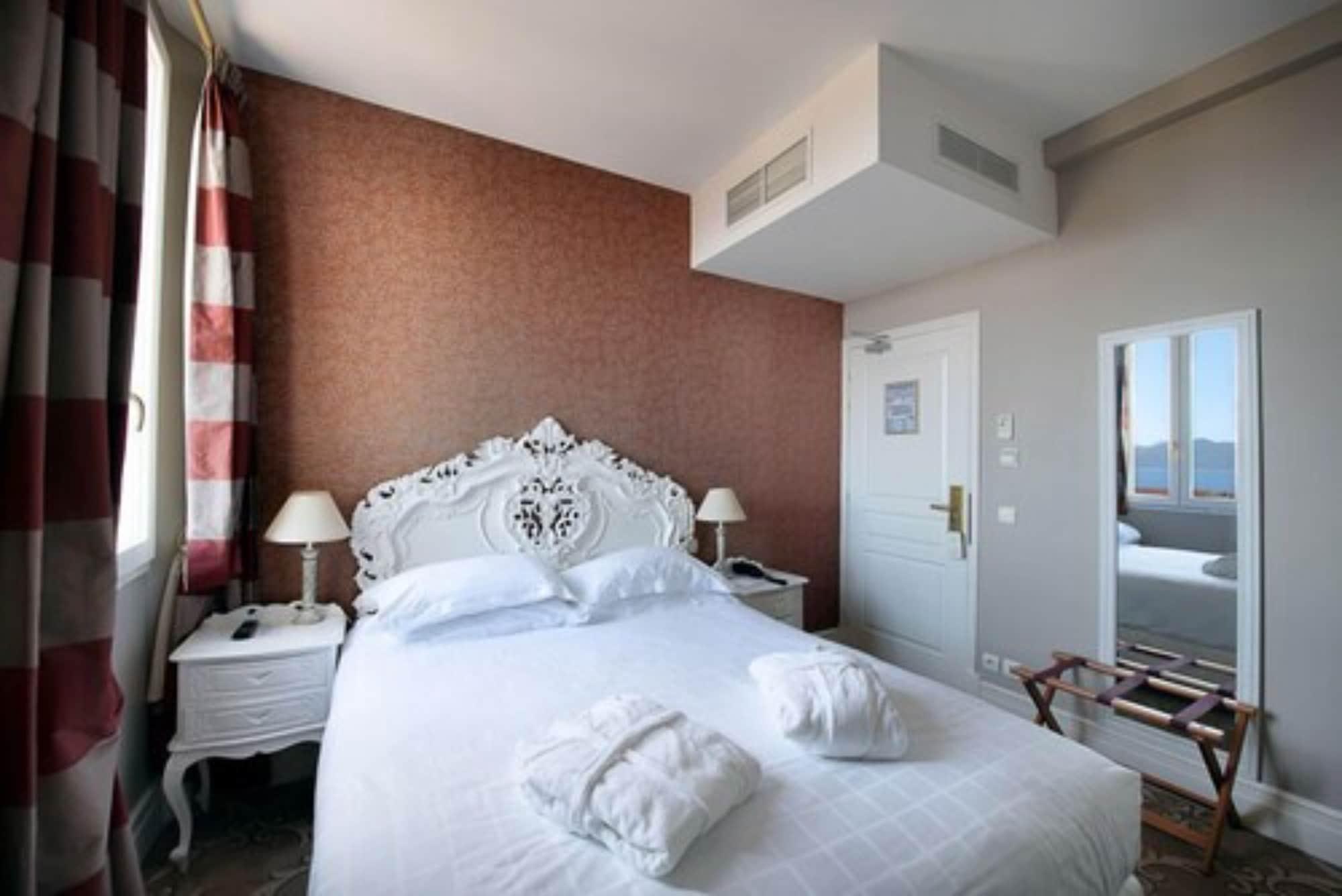 Hotel Chateau De La Tour Cannes Exteriér fotografie
