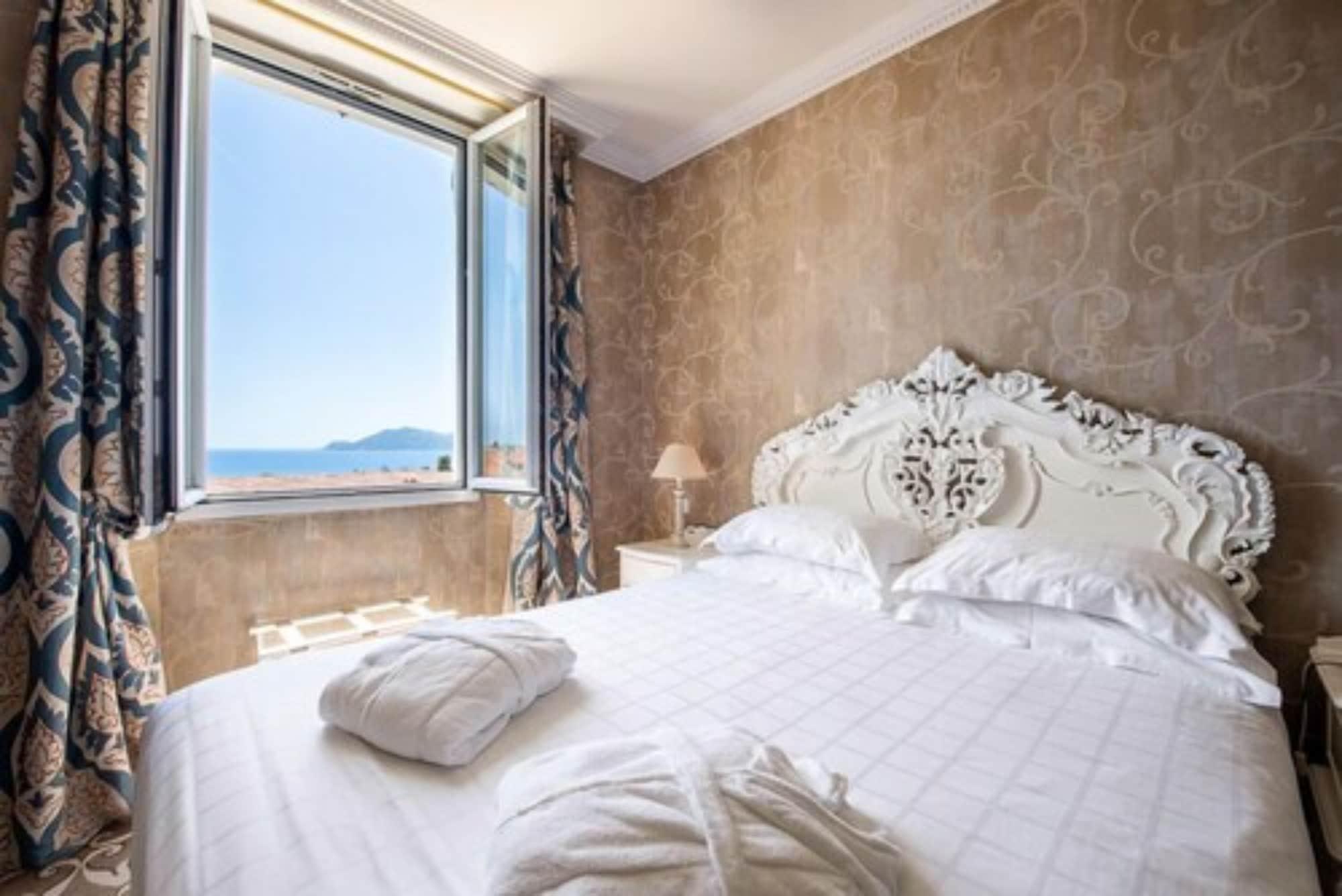Hotel Chateau De La Tour Cannes Exteriér fotografie